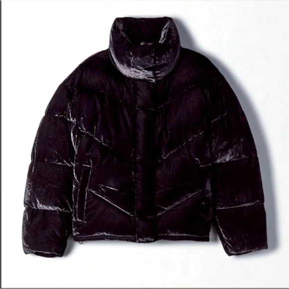 Aritzia Jackets & Blazers - Aritzia Wilfred The Cloud Puff Velvet